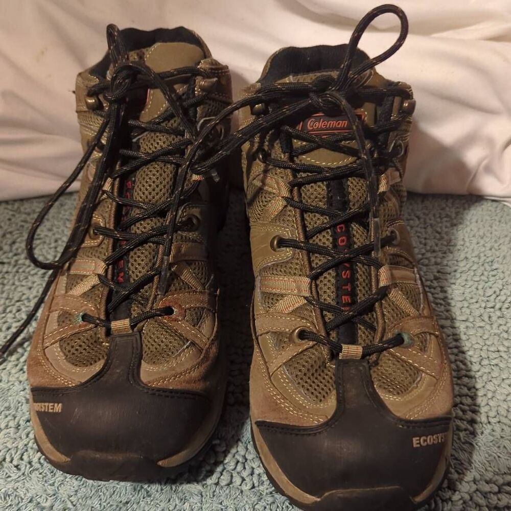 Coleman Ecosystem  hiking boots size 9.5